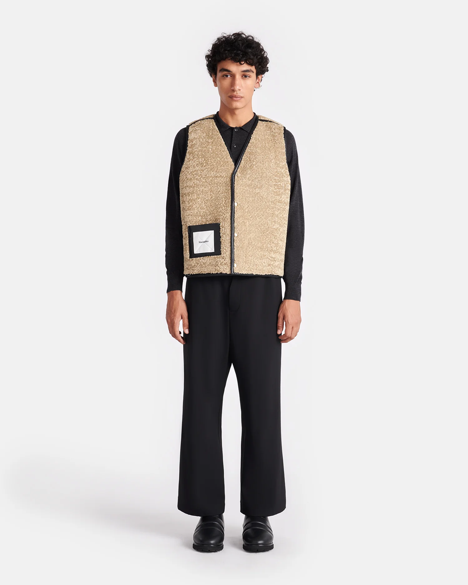 Leevi - Reversible vest - Cornstalk/Black - Image 8