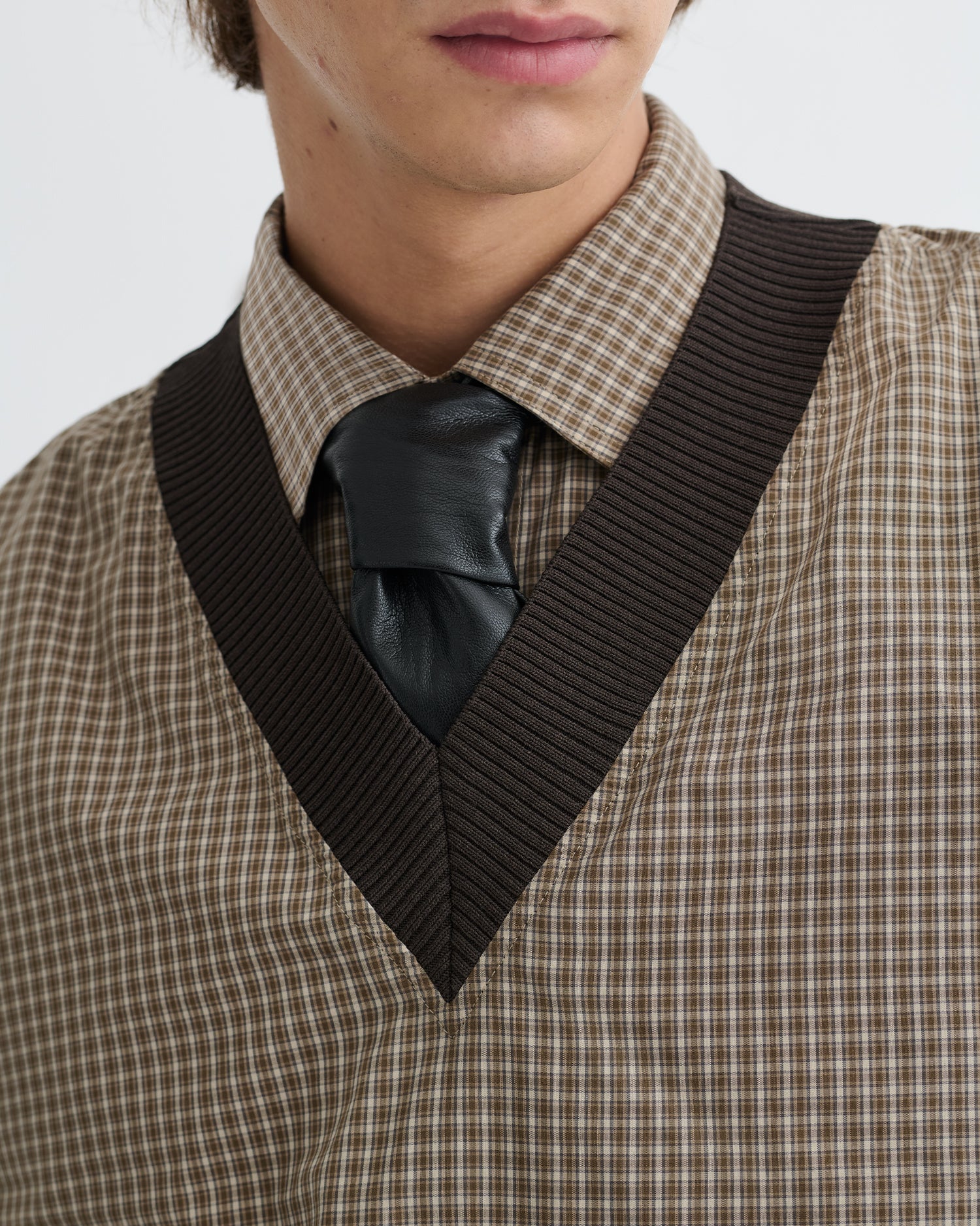Jahan - V-neck top - Brown/Creme - Image 3