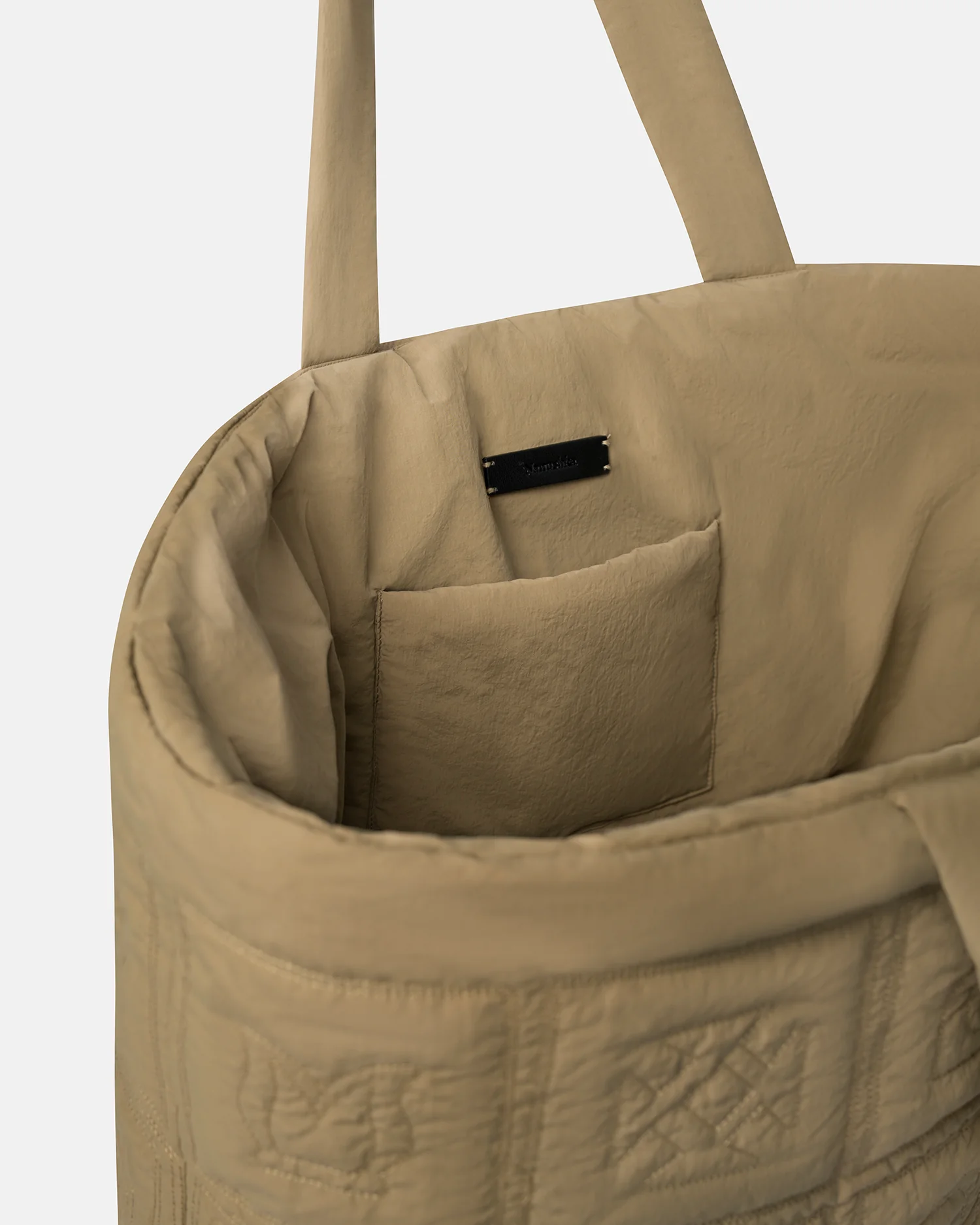 Symbol - Quilted tote bag - Muted Khaki - Image 5
