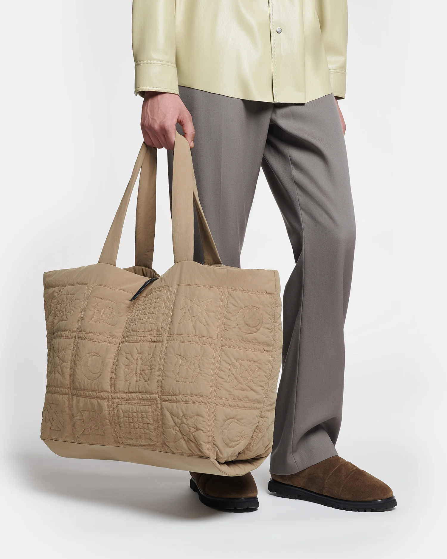 Symbol - Quilted tote bag - Muted Khaki - Image 6