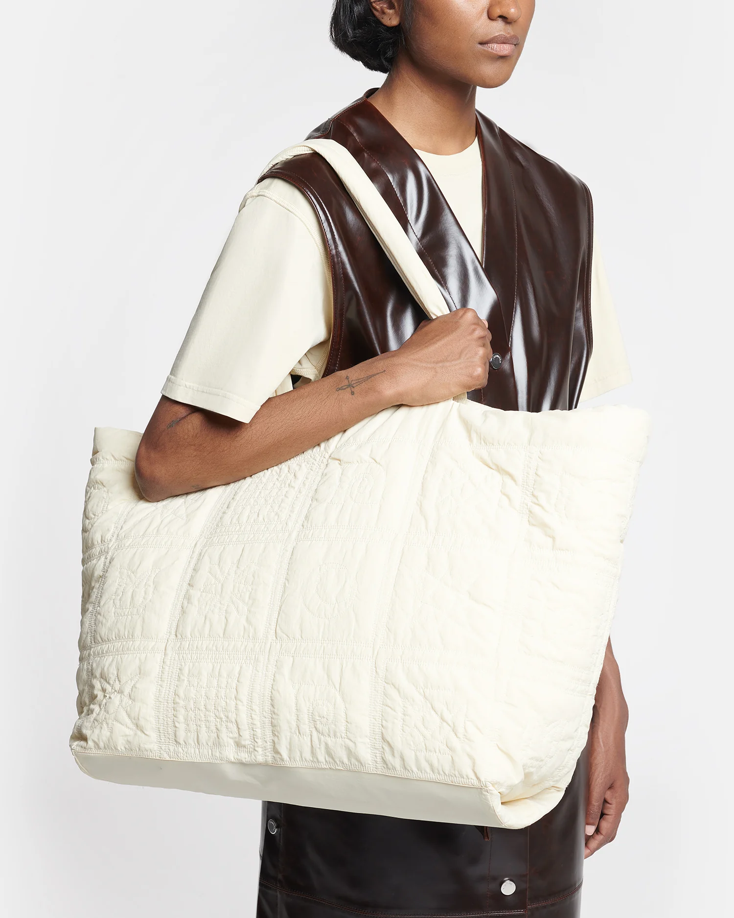 Symbol - Quilted tote bag - Creme - Image 7