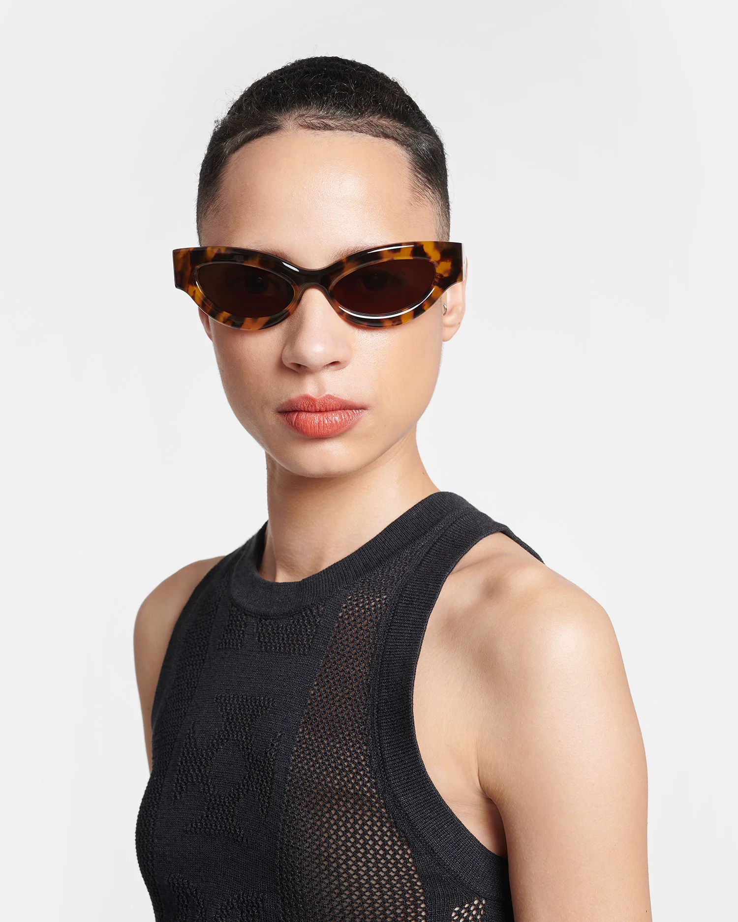 Trysta - Bioplastic sunglasses - Dark Amber - Image 6