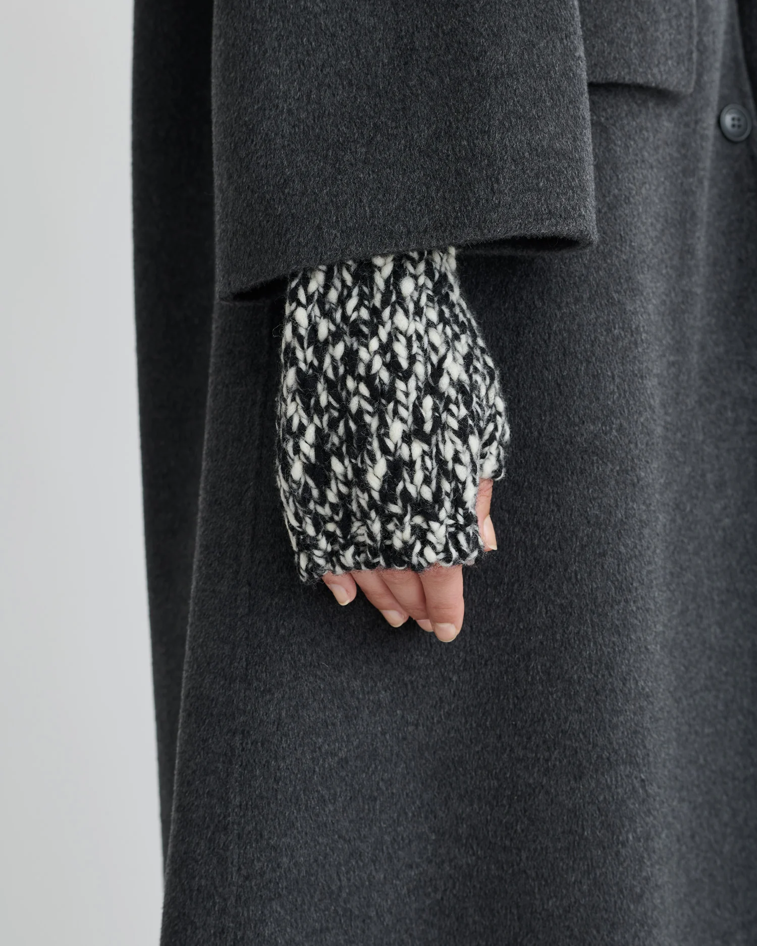 Shea - Gloves - Black/White