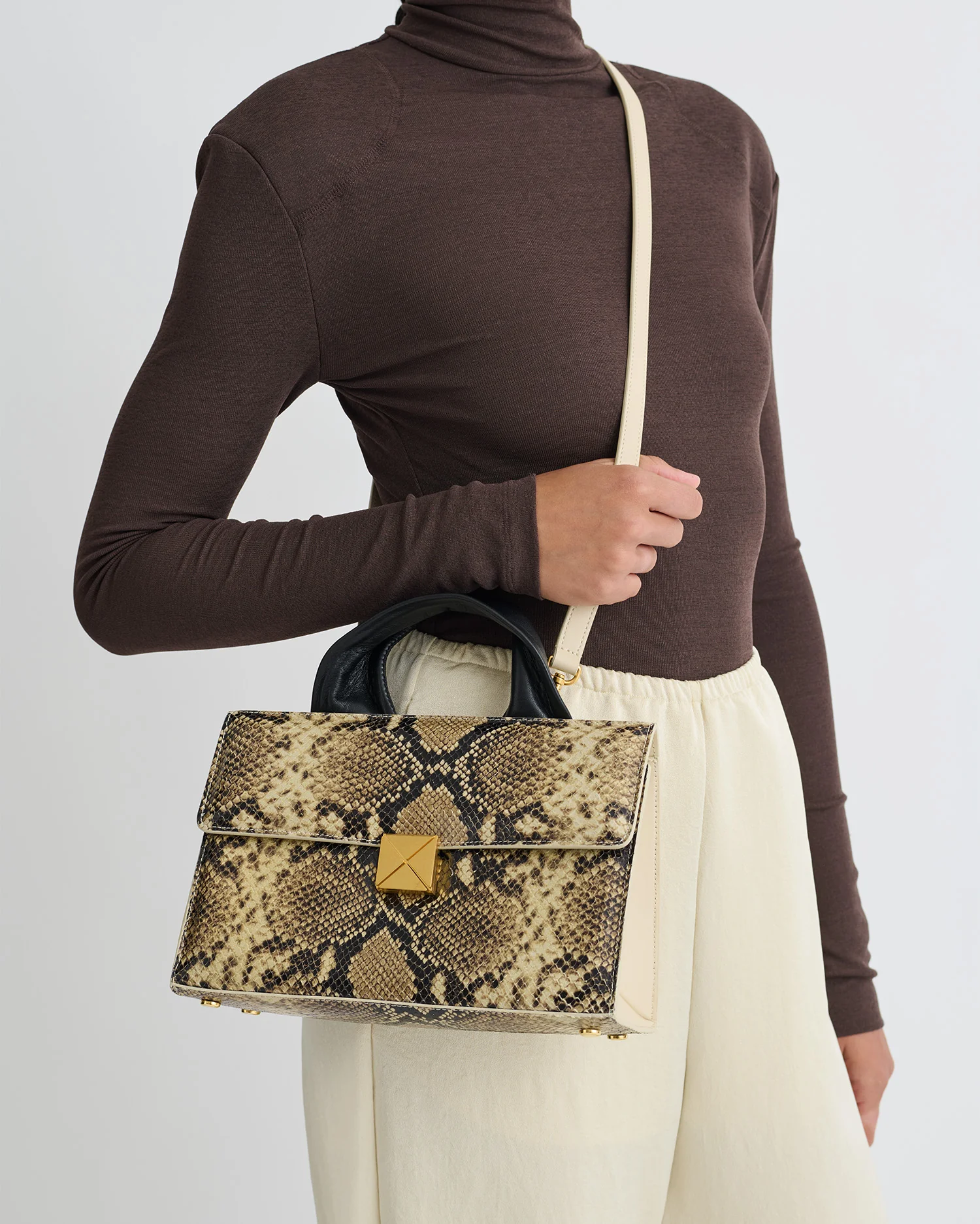 Sandi Lock - Embossed leather bag - Snake - Image 7
