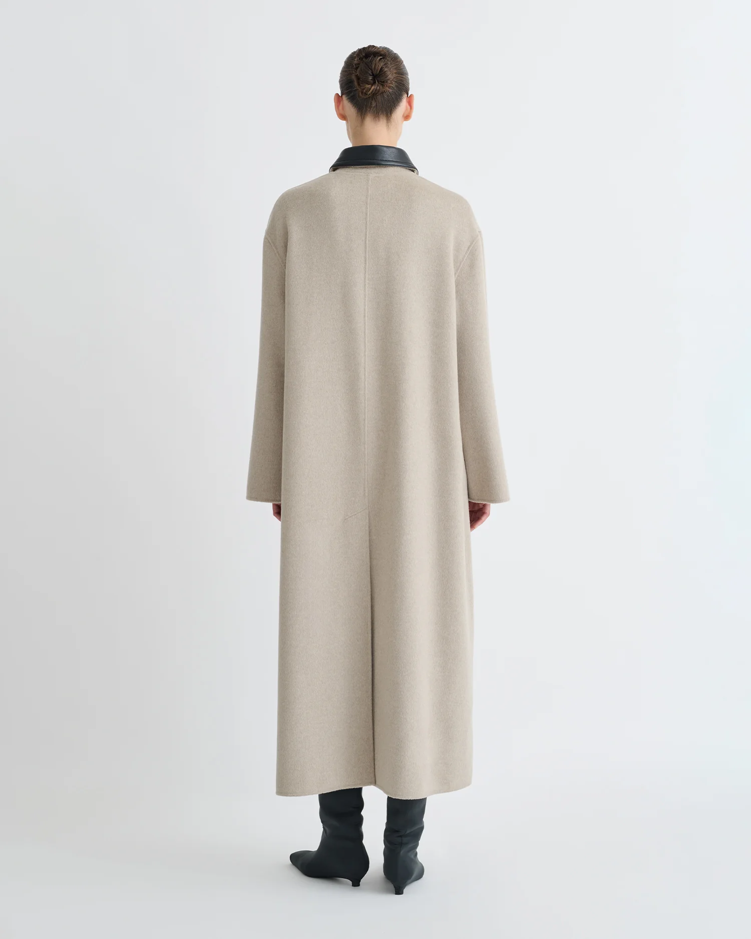 Rowina - Regenerated leather coat - Stone/Black - Image 3