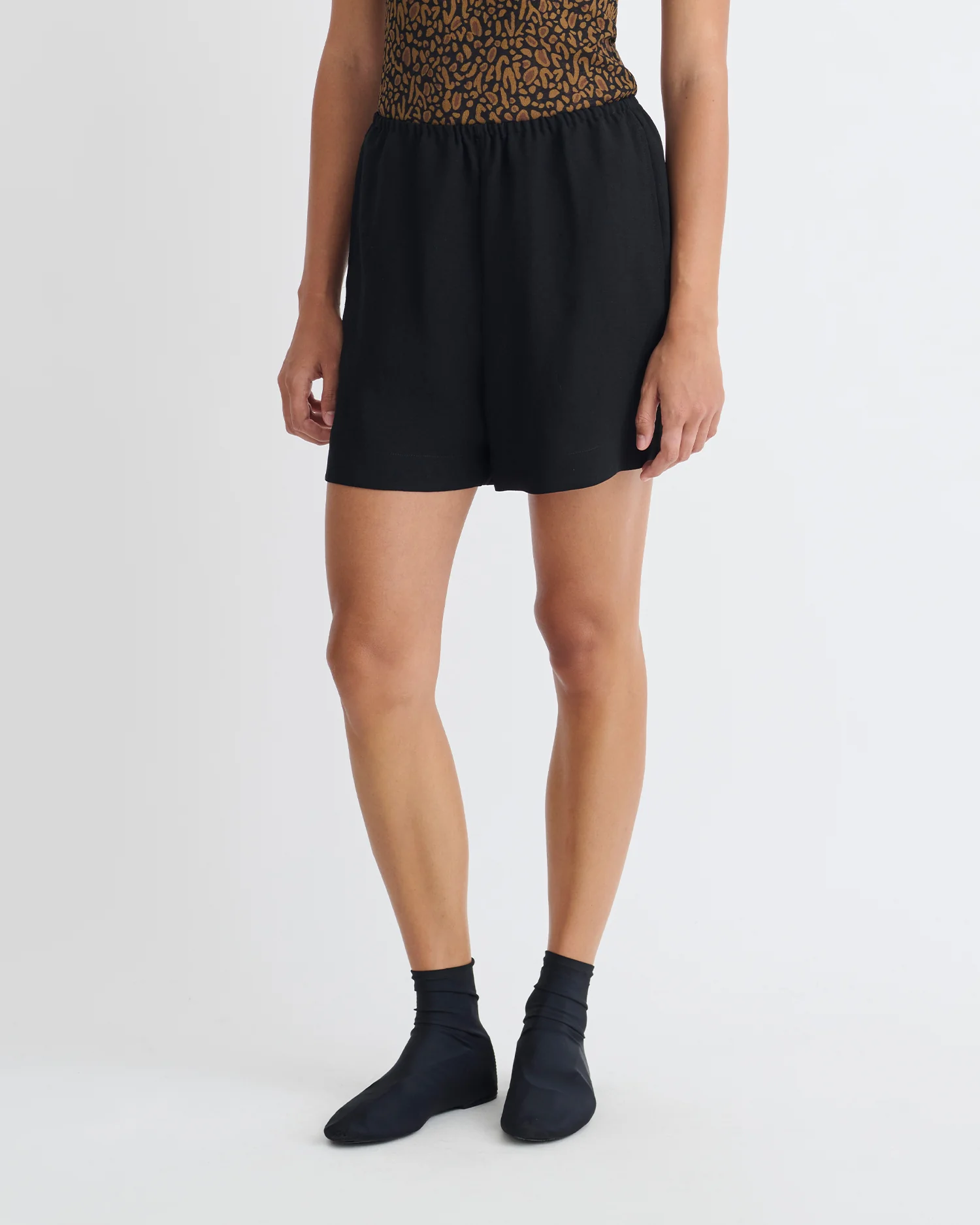Dylla - Relaxed shorts - Black - Image 4