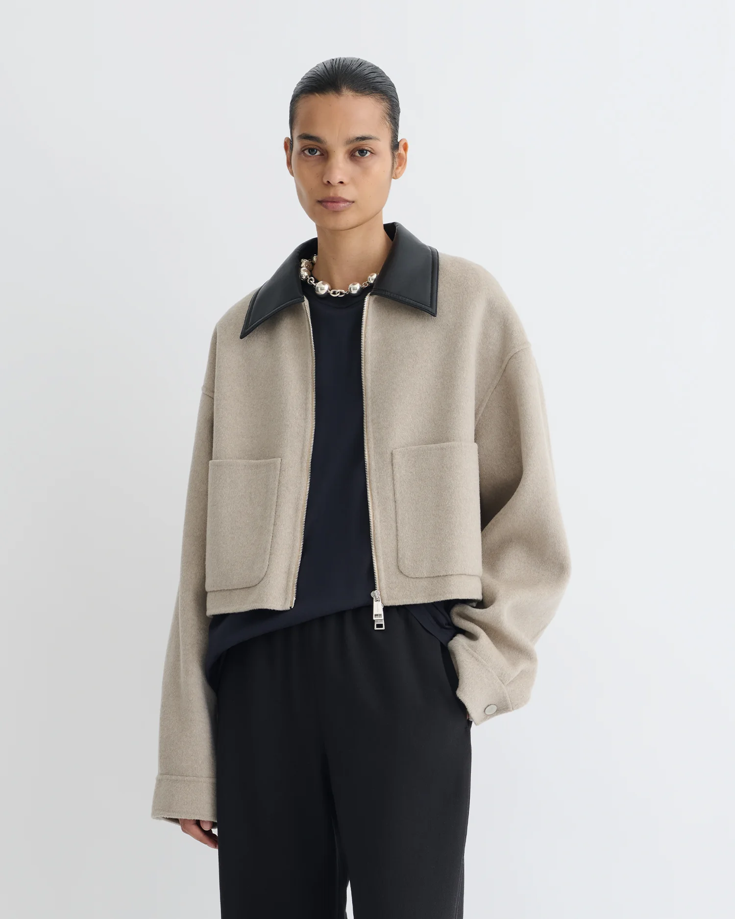 Phebe - Cropped jacket - Stone/Black