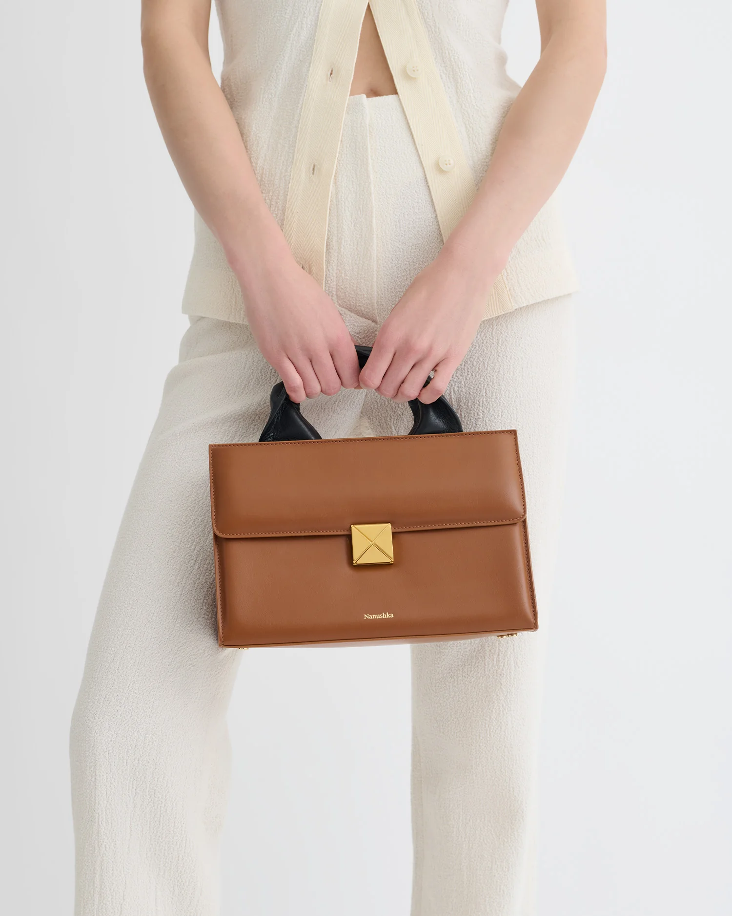 The SANDI Lock - Top handle bag - Tan - Image 8
